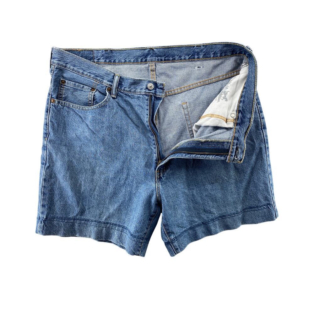 Levi’s 550 Denim Shorts W40 Relaxed Fit Blue Jean Cutoffs Vintage Style - Picture 3 of 10